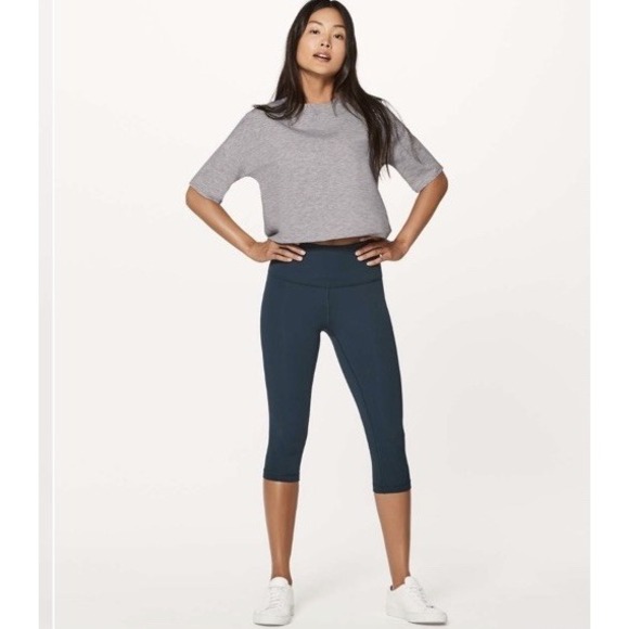 lululemon athletica Tops - Lululemon Minimal Short Sleeve Size 12 Heathered Power Gray